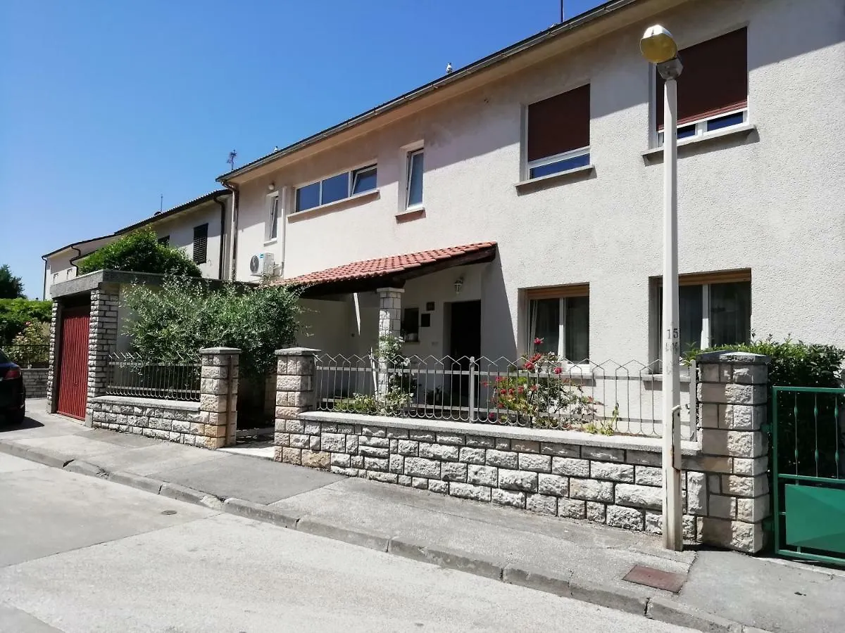Apartments Jadranka Ivana Pula